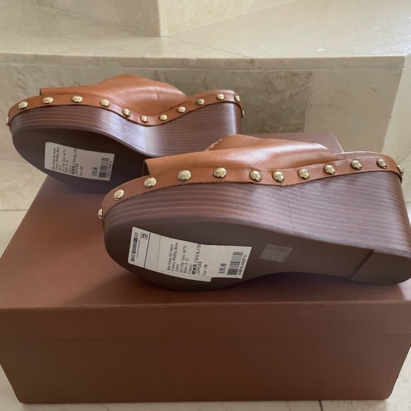 NWT Coach Helena Semi Matte Calf Wedge sandals. Size 7 - Picture 5 of 8